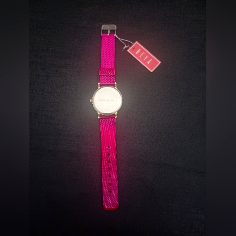 Beya Watch - Picture 3 of 3